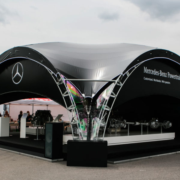 Тематический шатер для Mercedes-Benz